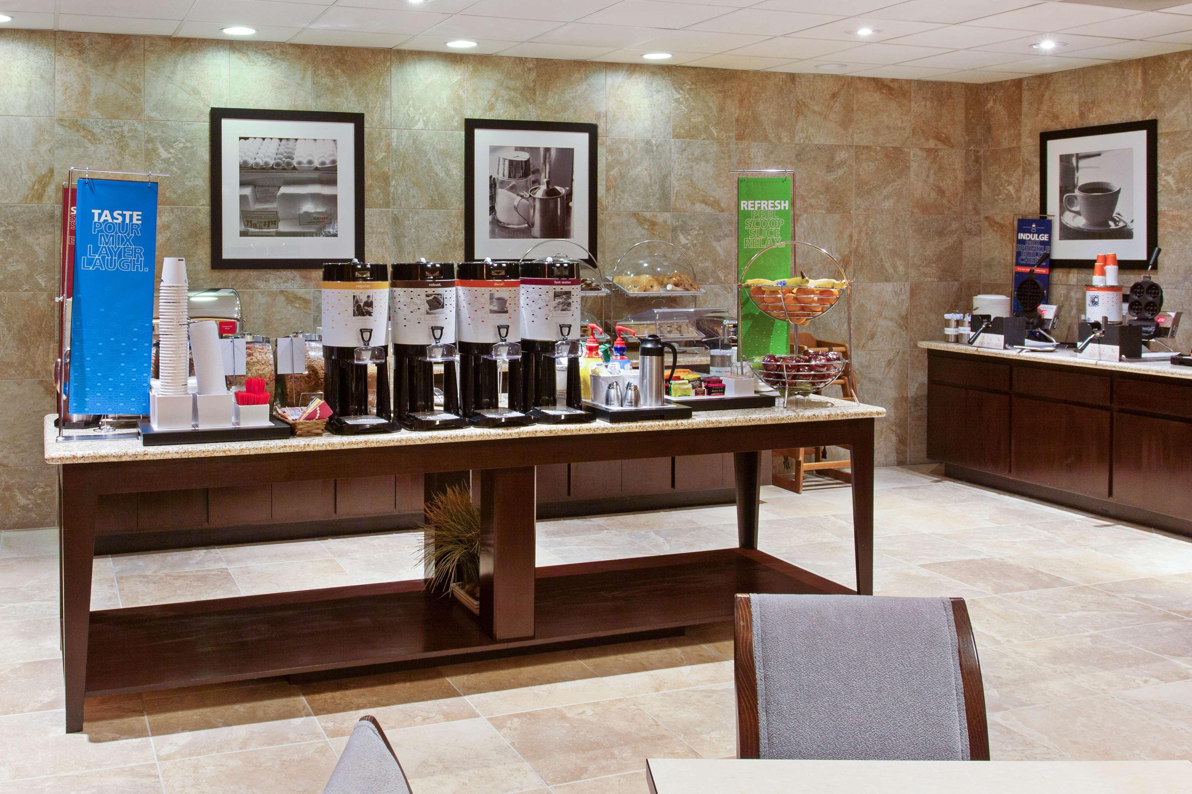 Hampton Inn & Suites Roseville Kültér fotó